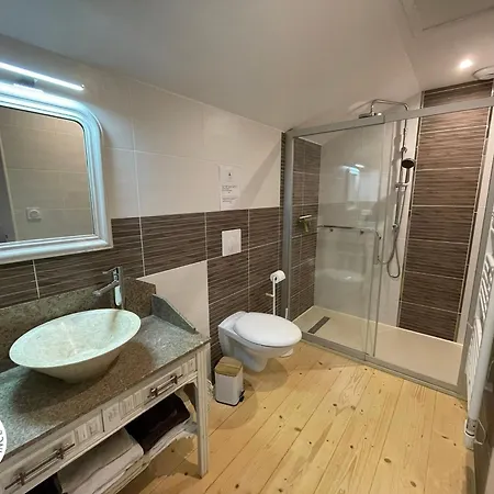 Holiday home Renove Avec Jardin Et Terrasse Pres De Thire, Festival De Musique Baroque, Ideal Pour Familles - Fr-1-426-538